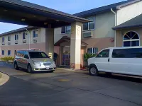 Super 8 by Wyndham Chicago O'Hare Airport - Nouto- ja jättöpalvelut