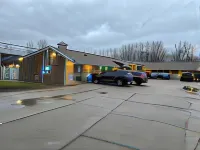 Economy Inn & Suites Hotels in Ashtabula
