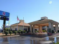 Motel 6 Memphis, TN Graceland Hotels in Memphis