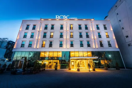Rox Hotel Istanbul Отели рядом с достопримечательностью «Музей авиации»