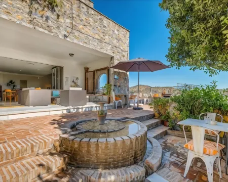 Hotel Castillo de Monda Hotels in Monda