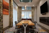 Hilton Garden Inn Mobile Downtown Hotel di Seluler