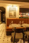 4Cardinal's Hotel Boutique - sarapan