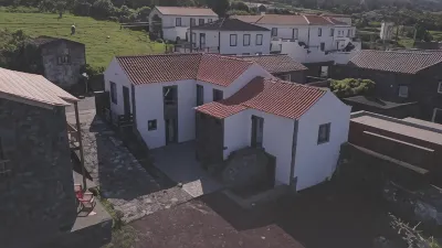 Sara Village Hotels in Pico Island