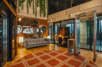 Royal Tulip Hotel & Casino Tbilisi , Georgia - Yolcu Alma/Bırakma Hizmetleri