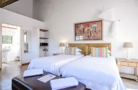 Needles Lodge Hotels in Marloth Park