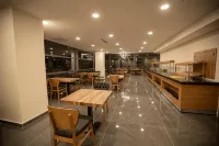 Divares Luxury Hotel - 4 Yıldız