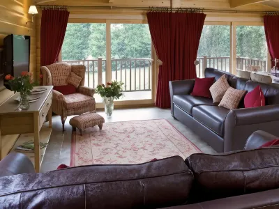 Cherbridge Lodges - Riverside Lodges, Short Lets (Business or Holidays) Hotels in 