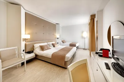 Mediterraneo Palace Hotel Các khách sạn gần chiesa di San Luigi