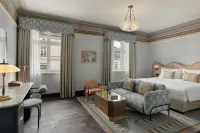 สตราดอม เฮาส์, คอลเลคชั่นโดยออโตกราฟ โรงแรมใน