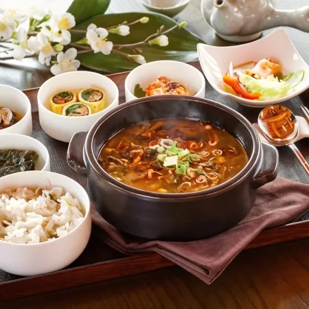 Hanok Stay Namwonyechon by Kensington