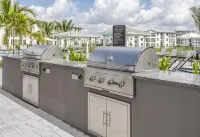 Vistas Eastwood Apartments by Barsala