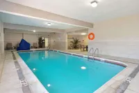 Quality Inn & Suites Morgantown - University Area - Pools