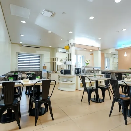 Microtel by Wyndham Davao