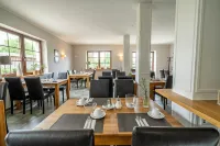 Residenz am Ostufer Hotels in Robel