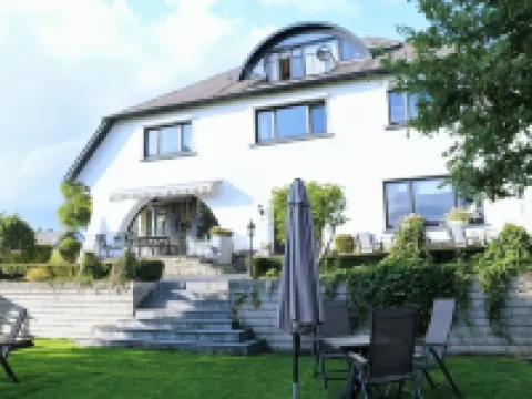 Les Alisiers Hotels in Houffalize