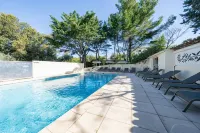 Hôtel La Garrigue Hotels in Pernes-les-Fontaines