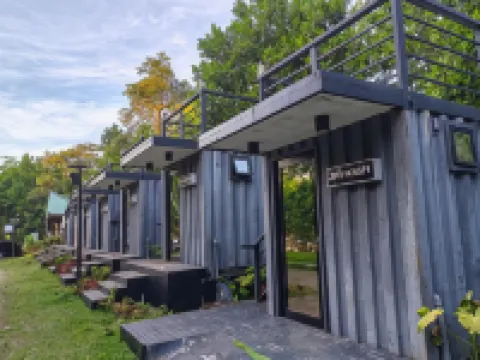 Kaliraya Surf Kamp by Eco Hotel Laguna Hoteles en Lumban