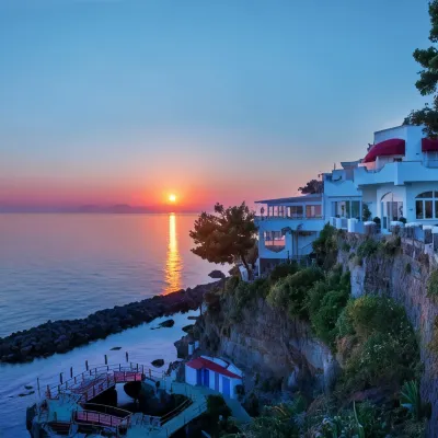 Hotel la Madonnina Hotels near Cava dell' Isola Beach