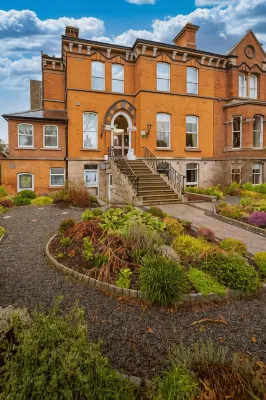 Roxford Lodge Hotel Hotel dekat Grand Canal Dock Dart Station