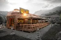 Eiger Lodge Chic Hotels near مضيق جريندلفالد الجليدي