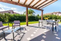 Villa Ricky, near the beach in full relaxation