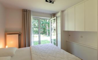 Modern Flat in Quiet Area