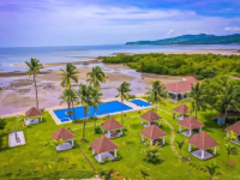 エルプエブロデエルマノバイココテル リアンのホテル