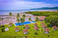 El Pueblo De Hermano by Cocotel Hotels in Lian