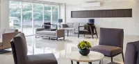 Boheme Condotel Hotels in San Mateo