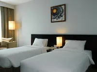 Grand Maleo Hotel & Convention Hotels in Mamuju