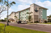 WoodSpring Suites Naples Hotels in Lely Resort