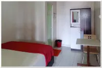 Hotel Dheadita Syariah Sungai Penuh Mitra RedDoorz Các khách sạn ở Dusun Baru Semurup