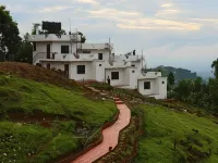 Naikap Village Resort - parking