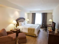 Best Western Plus Monterrey Colon Hotels near Obispado Museum
