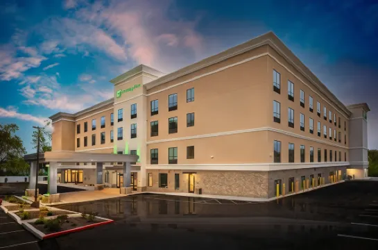 Holiday Inn ST. LOUIS - CREVE COEUR by IHG Hotels in Frontenac