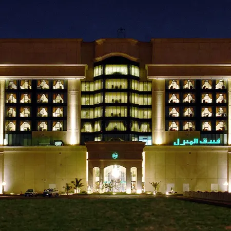 Habitat Hotel All Suites - Jeddah Отели рядом с достопримечательностью «Торговый центр Soccer Scene»