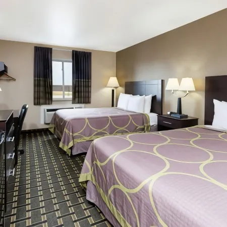 Super 8 by Wyndham Springfield East