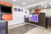 Motel 6 Tempe, AZ – Phoenix Airport – Priest Dr - 2-Star