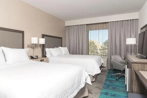 Hampton Inn & Suites Chicago/Schaumburg Hotels in Schaumburg