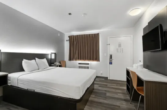 Motel 6 Oceanside, CA