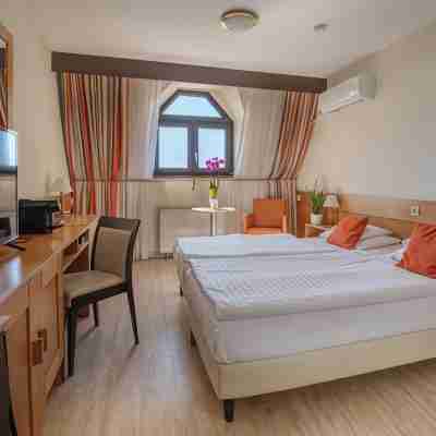 Hotel Sopron Rooms