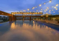 Park Marine Hotel - Rooftop Pools