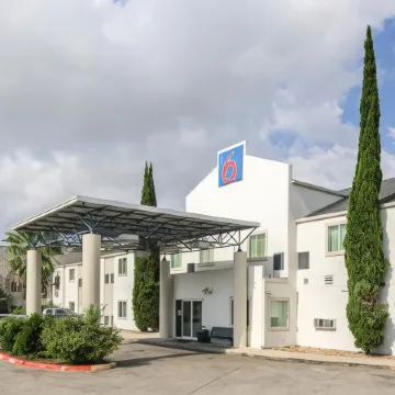 Motel 6 New Braunfels, TX