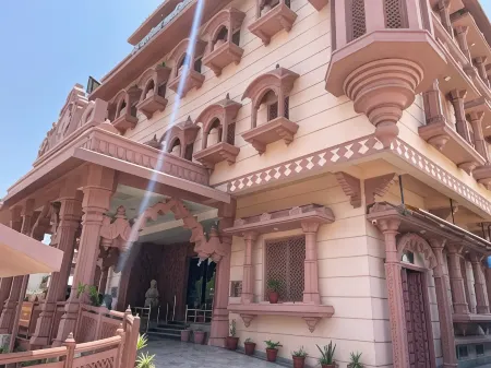 Hotel Seth Murlidhar Seva Sadan-Near Prem Mandir