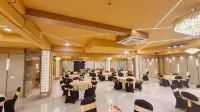 Hotel Golf View Suites-Golf Course Road Gurgaon فنادق في جورجاون