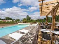 Sure Hotel by Best Western Caen Memorial โรงแรมในก็อง