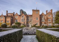 Great Fosters - Near Windsor Hotels near Byfleet & New Haw