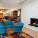 夏延萬楓套房飯店