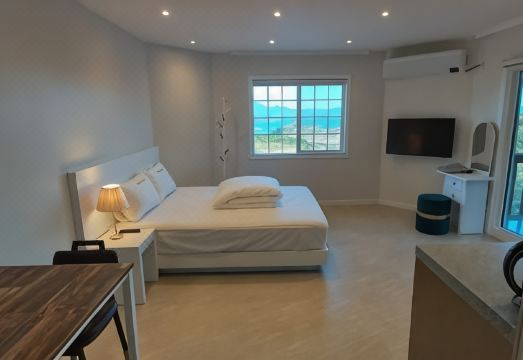 벨라마레 펜션, 카페